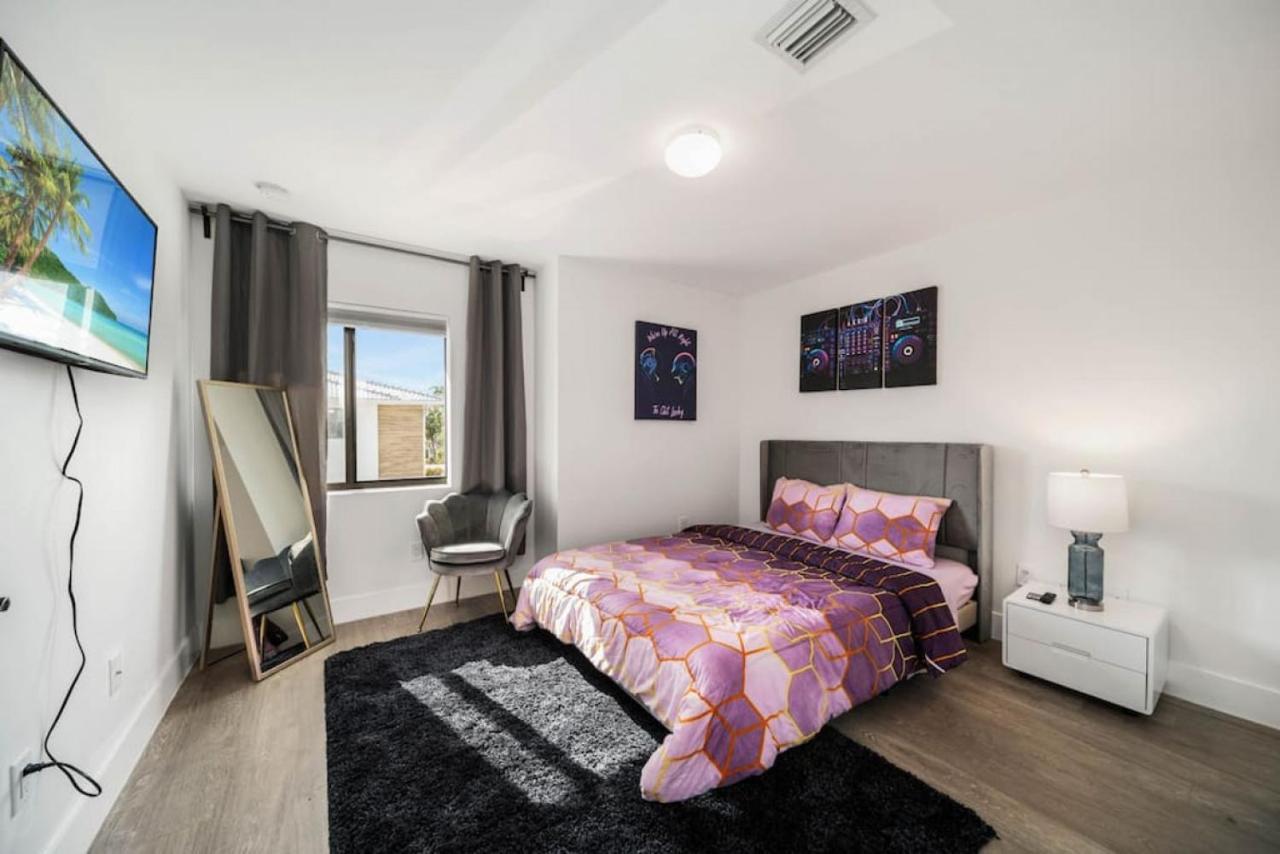 Modern Rocknhome Near Hard Rock And Fll Airport Holiday home