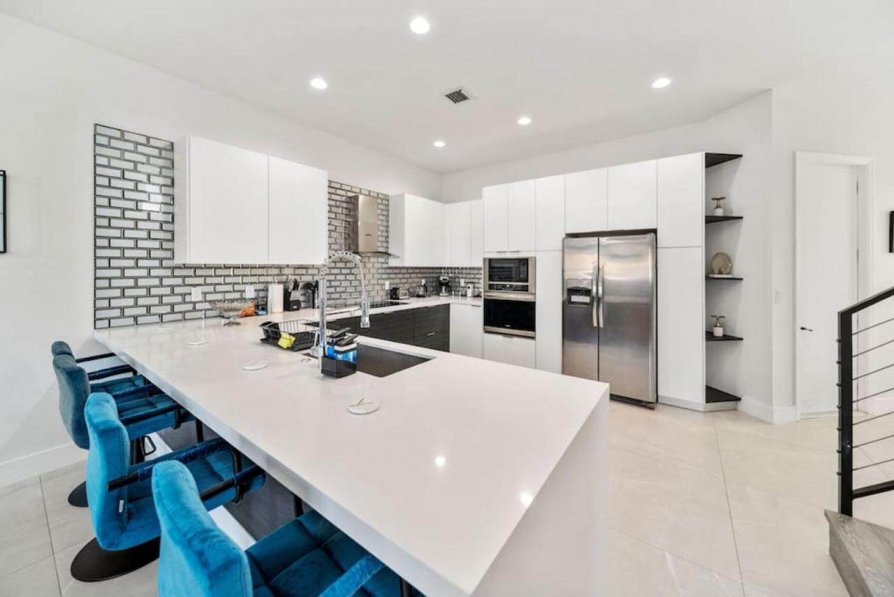 Modern Rocknhome Near Hard Rock And Fll Airport *