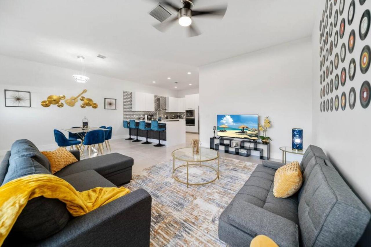 Modern Rocknhome Near Hard Rock And Fll Airport *