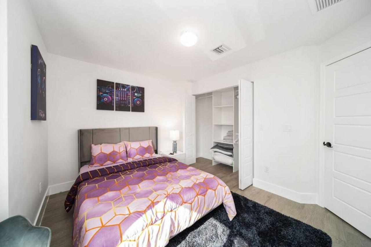 Modern Rocknhome Near Hard Rock And Fll Airport Holiday home *