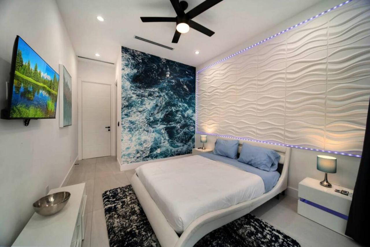 The Elements With 2 Pools Fort Lauderdale