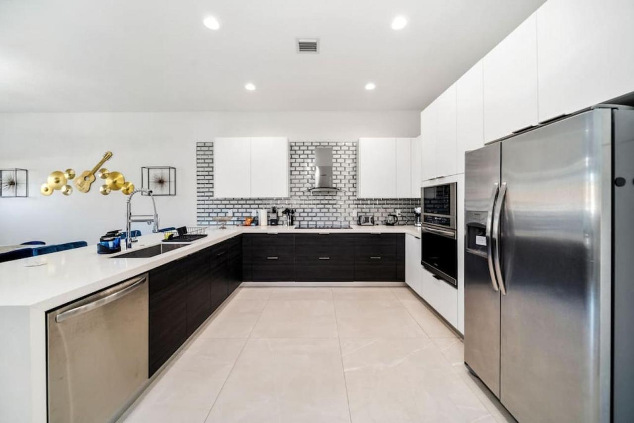 Modern Rocknhome Near Hard Rock And Fll Airport Holiday home