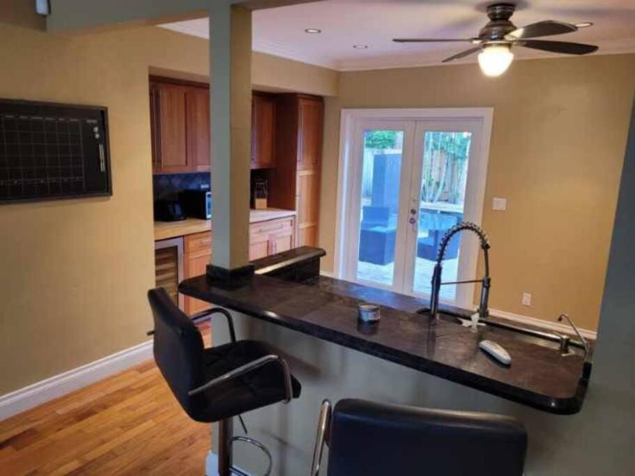 Holiday home Olas Oasis: Heated Salt Water Pool Retreat *