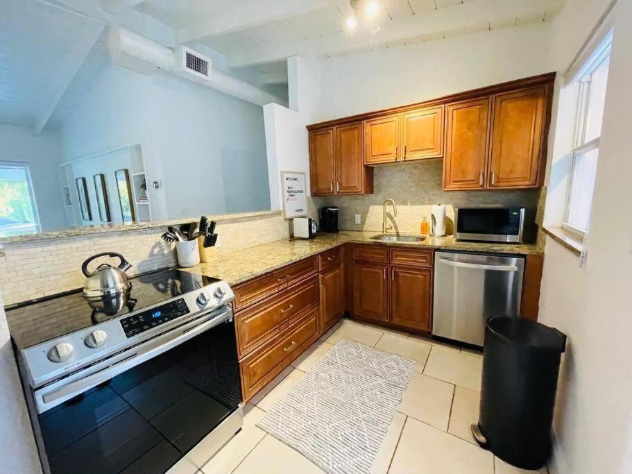 Tropical Oasis House Private Pool Family Yard * Fort Lauderdale