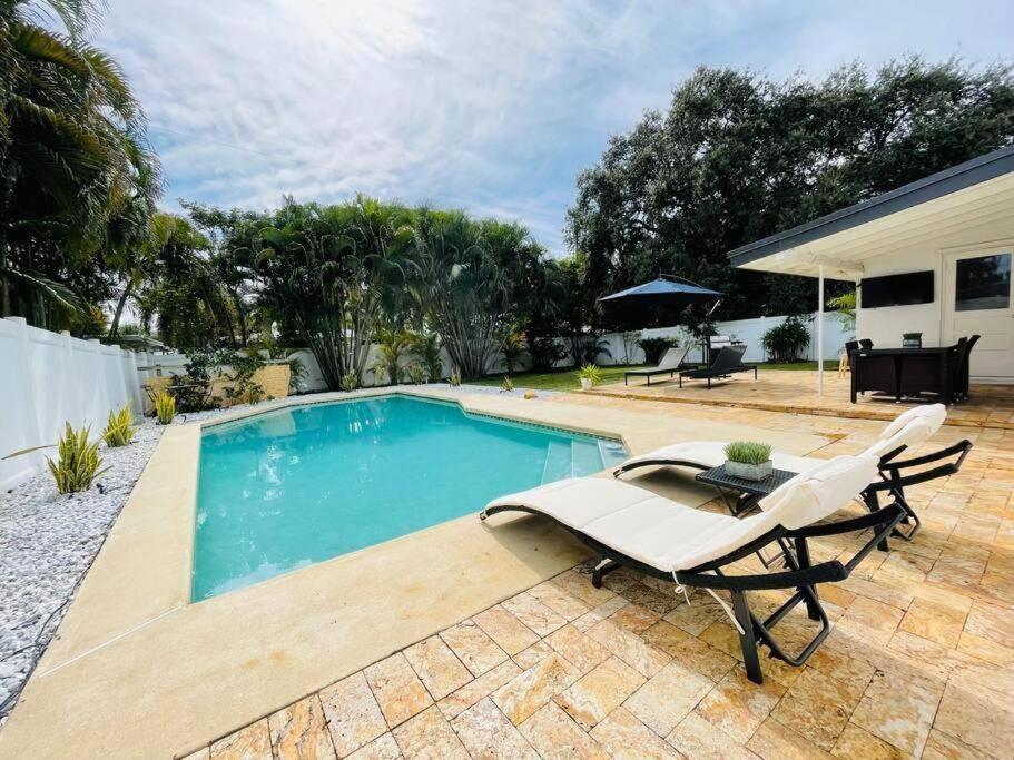 Tropical Oasis House Private Pool Family Yard Fort Lauderdale