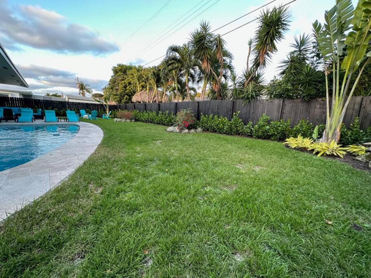 The Sun House - 3 Bed, 2 Bath, Private Pool, Fire Pit, Huge Backyard *