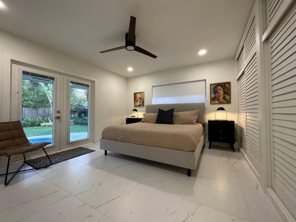 The Sun House - 3 Bed, 2 Bath, Private Pool, Fire Pit, Huge Backyard * Fort Lauderdale