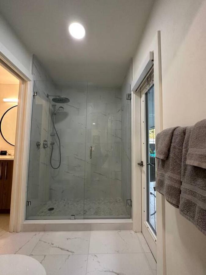 Holiday home The Sun House - 3 Bed, 2 Bath, Private Pool, Fire Pit, Huge Backyard