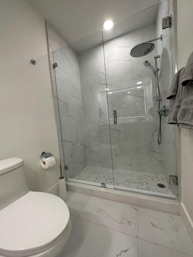 Holiday home The Sun House - 3 Bed, 2 Bath, Private Pool, Fire Pit, Huge Backyard