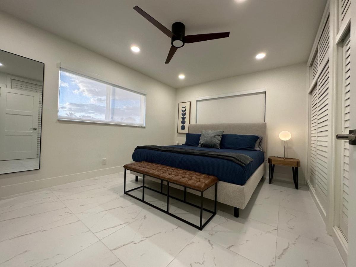 The Sun House - 3 Bed, 2 Bath, Private Pool, Fire Pit, Huge Backyard *