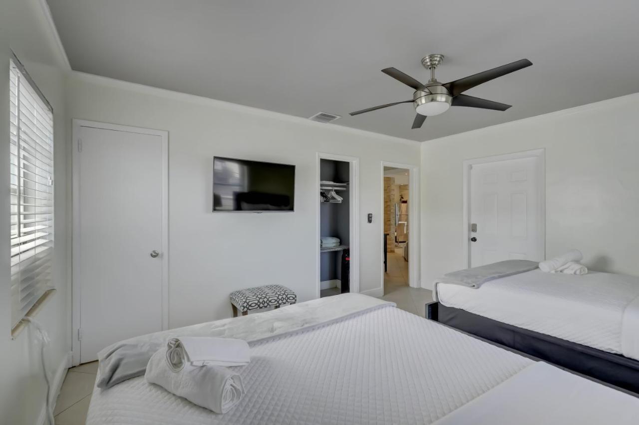 Holiday home Paradise - Heated Pool & Near *