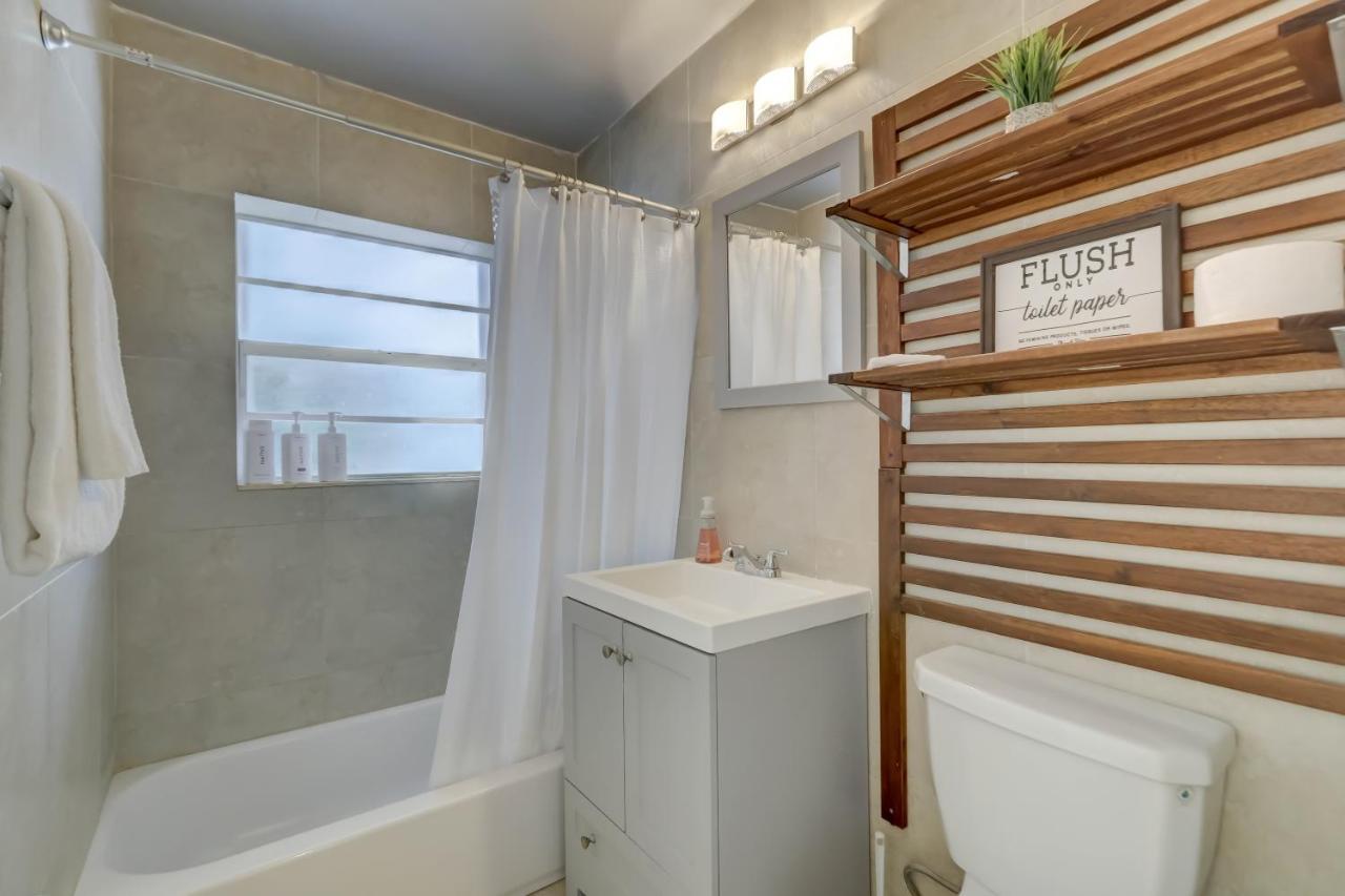 Holiday home Paradise - Heated Pool & Near