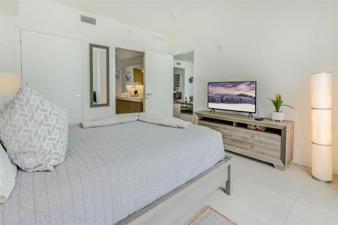 Holiday home 6th Fl, Modern, Pool, Gym Fort Lauderdale