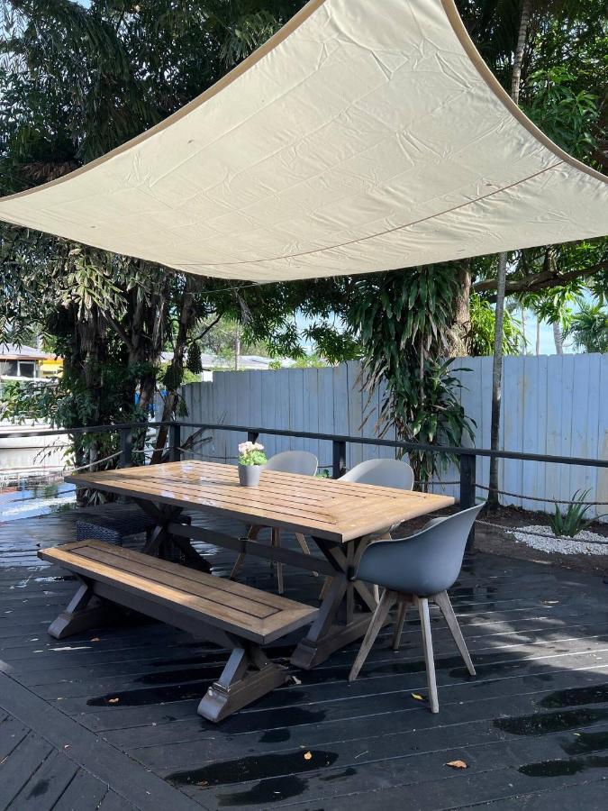 Waterfront Escape 3 Bed 2 Bath Holiday home