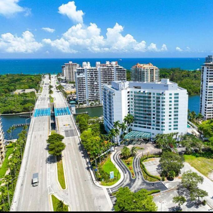 New Luxury Water Front Apartment Fort Lauderdale