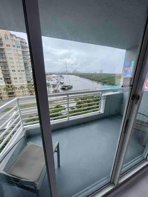 Apartment New Luxury Water Front Fort Lauderdale
