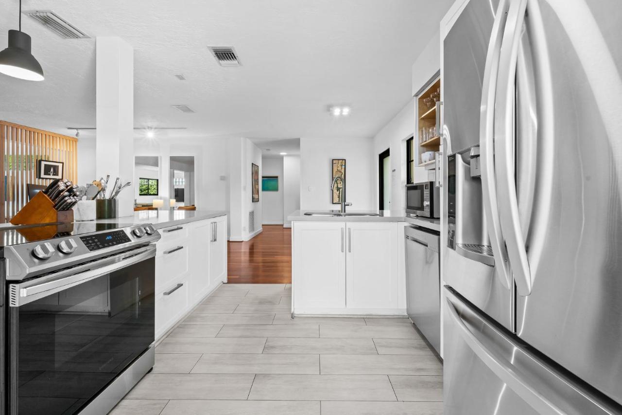 7 Minutes To Saltwater Pool Open Floor Plan Holiday home
