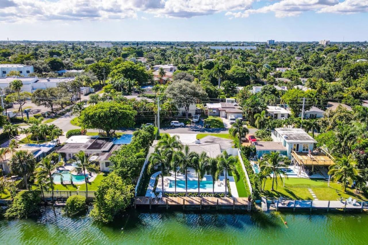 Lakefront Family Fun With Private Dock 3br 2b Holiday home