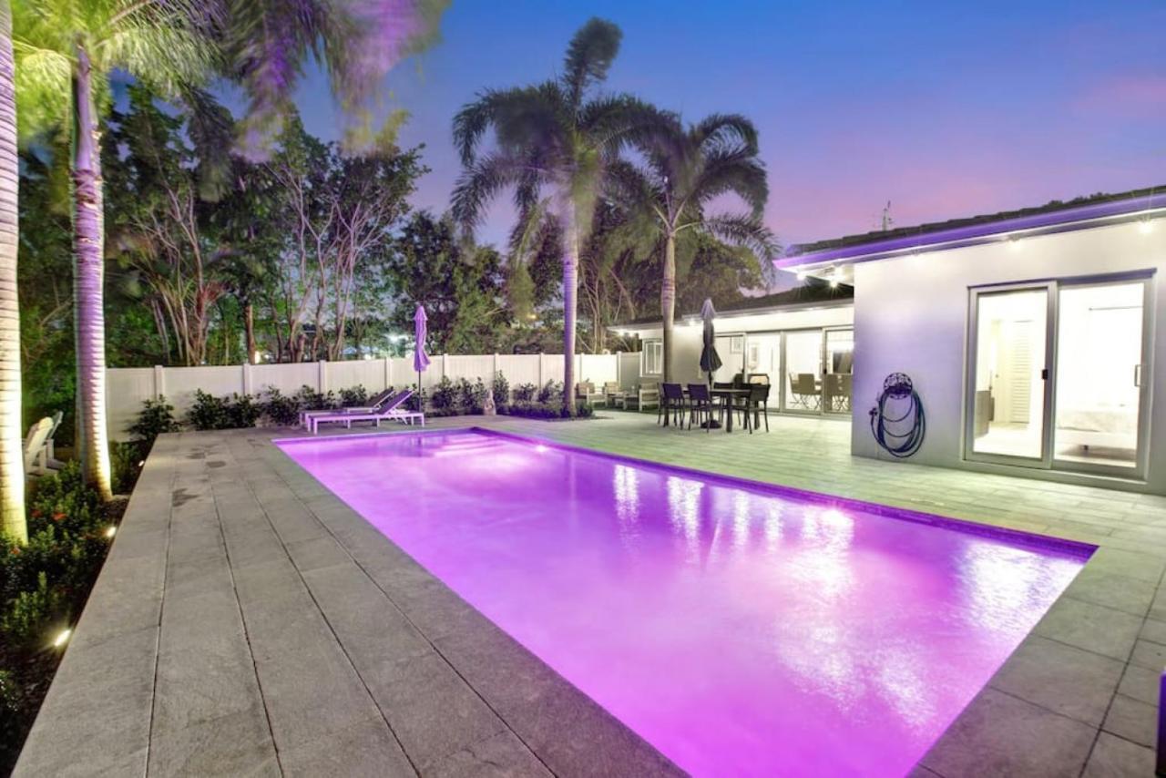 Lakefront Family Fun With Private Dock 3br 2b Holiday home Fort Lauderdale