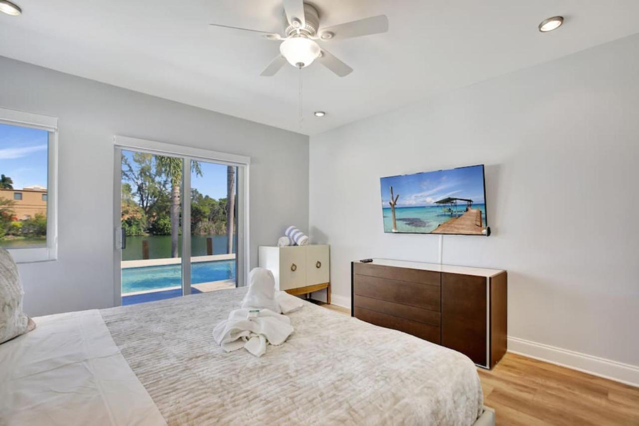 Lakefront Family Fun With Private Dock 3br 2b *