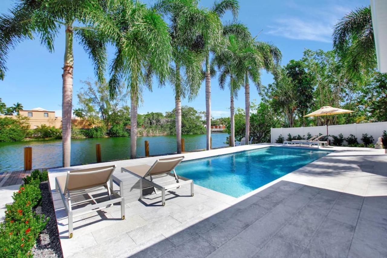 Lakefront Family Fun With Private Dock 3br 2b Holiday home *