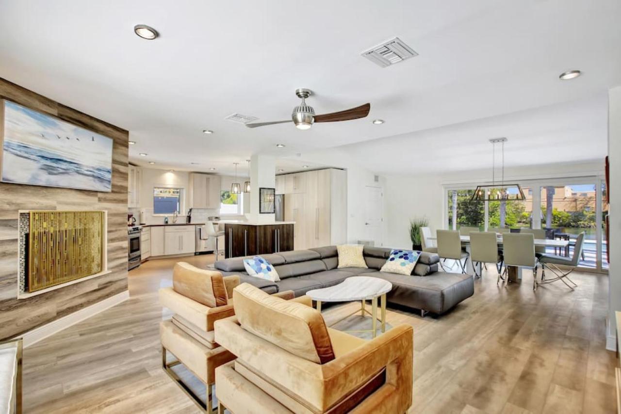 Lakefront Family Fun With Private Dock 3br 2b Holiday home Fort Lauderdale