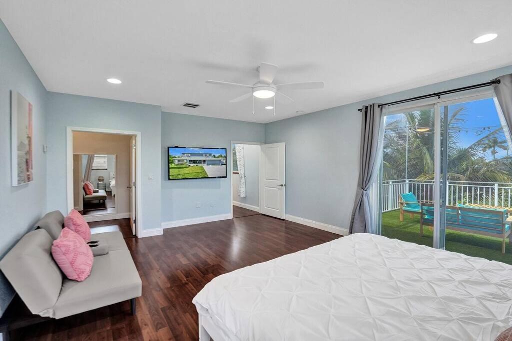 Hot Tub! Roof Top! Firepit! Boat Dock! Fort Lauderdale