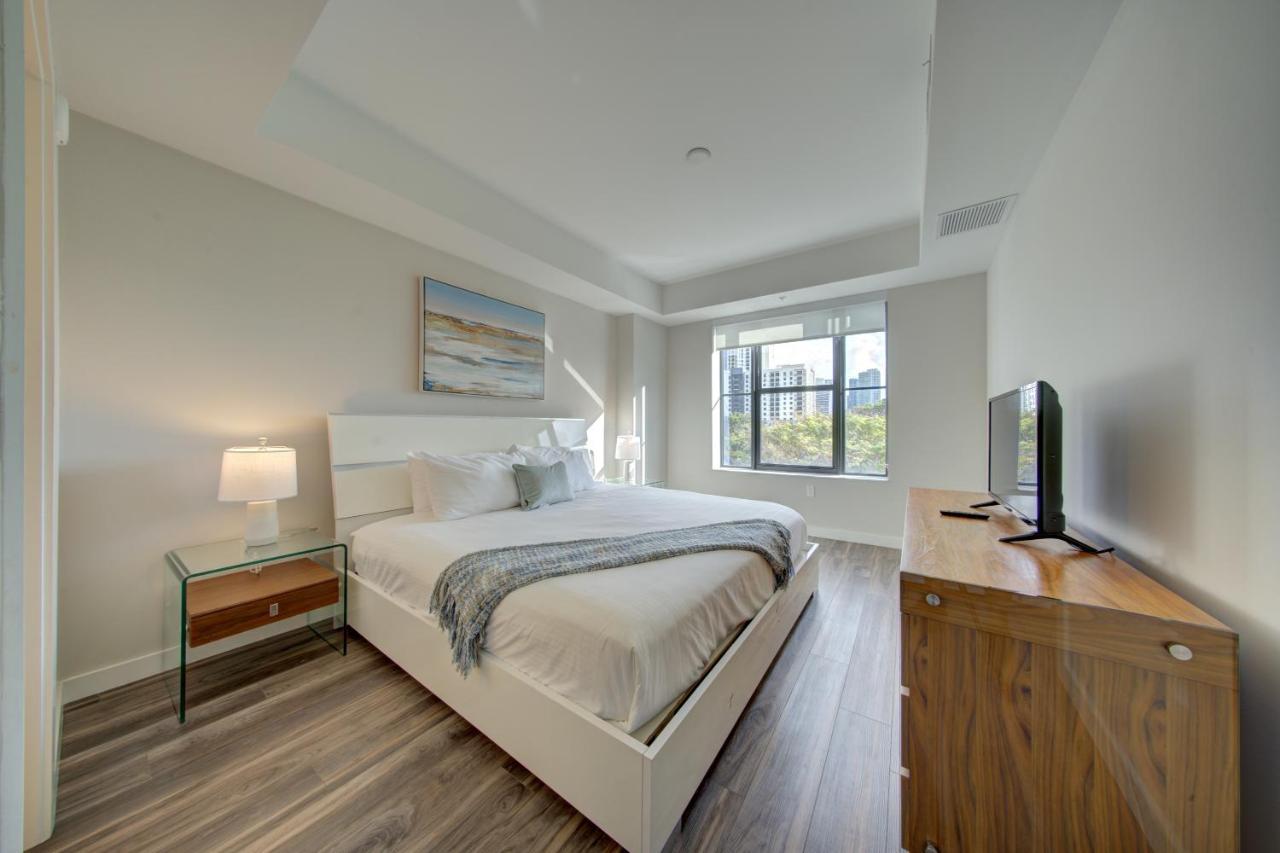 Sejur Homes * Fort Lauderdale