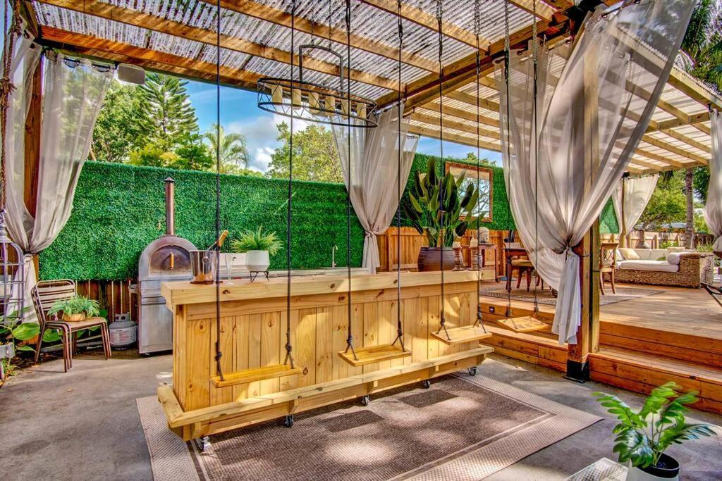 Holiday home Oasis With Insane Outdoor Area Near Wilton Manors *