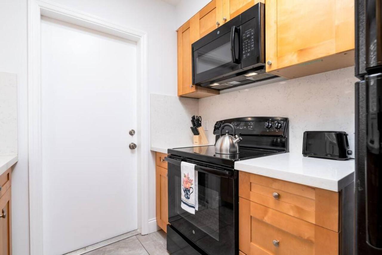 Bayshore Breeze Free Parking 7