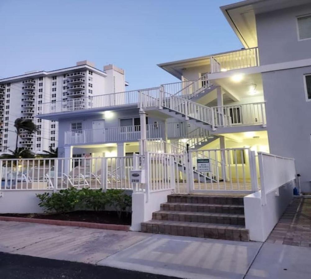 Bayshore Breeze Free Parking 9 *