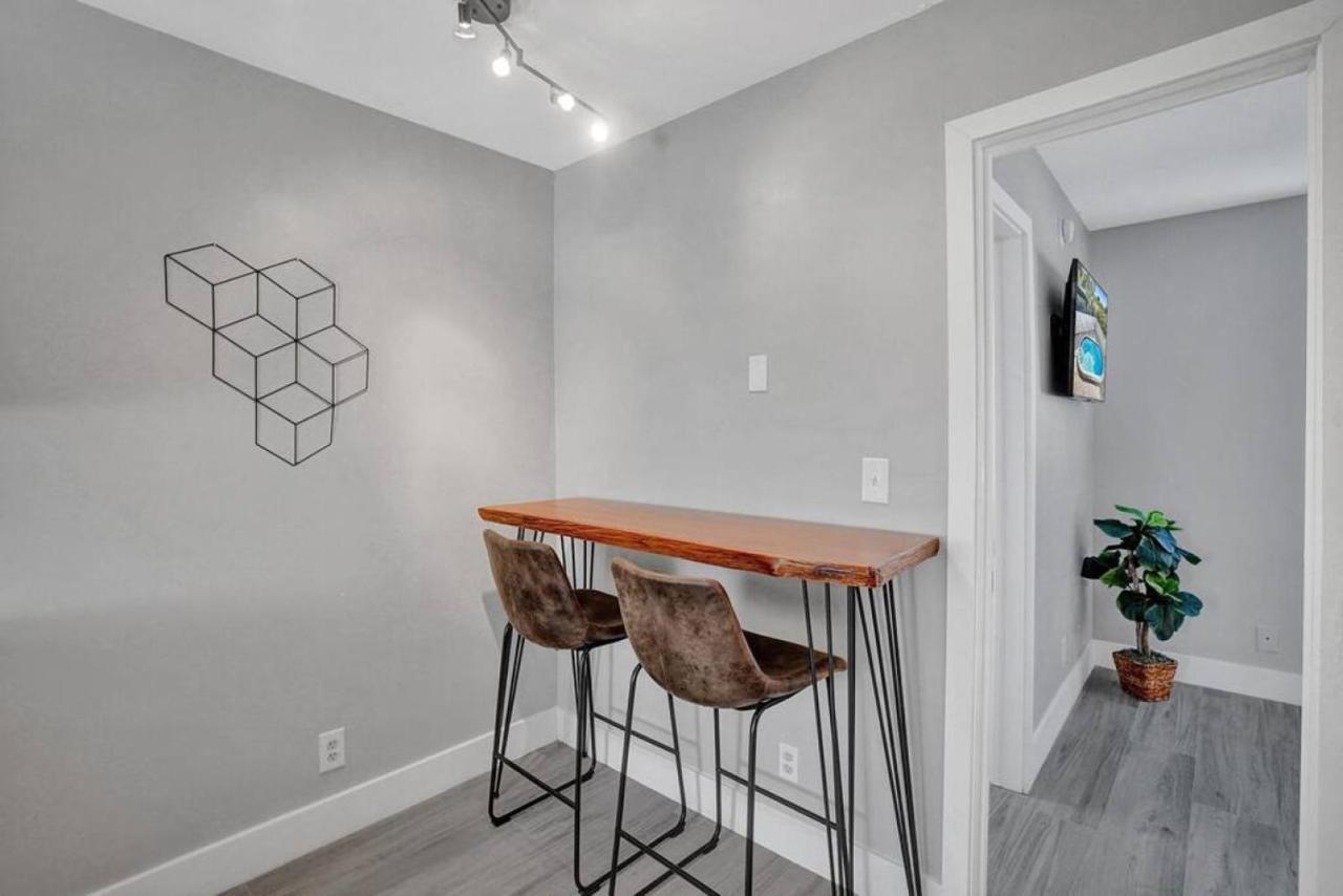 Rustic Retreats Beachy 1br For 4 Guests In The Heart Of Lauderdale Apartment