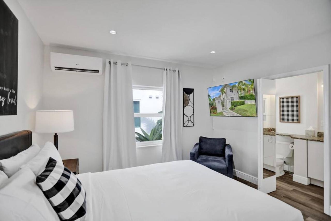 Isles Modern In Lauderdale * Fort Lauderdale