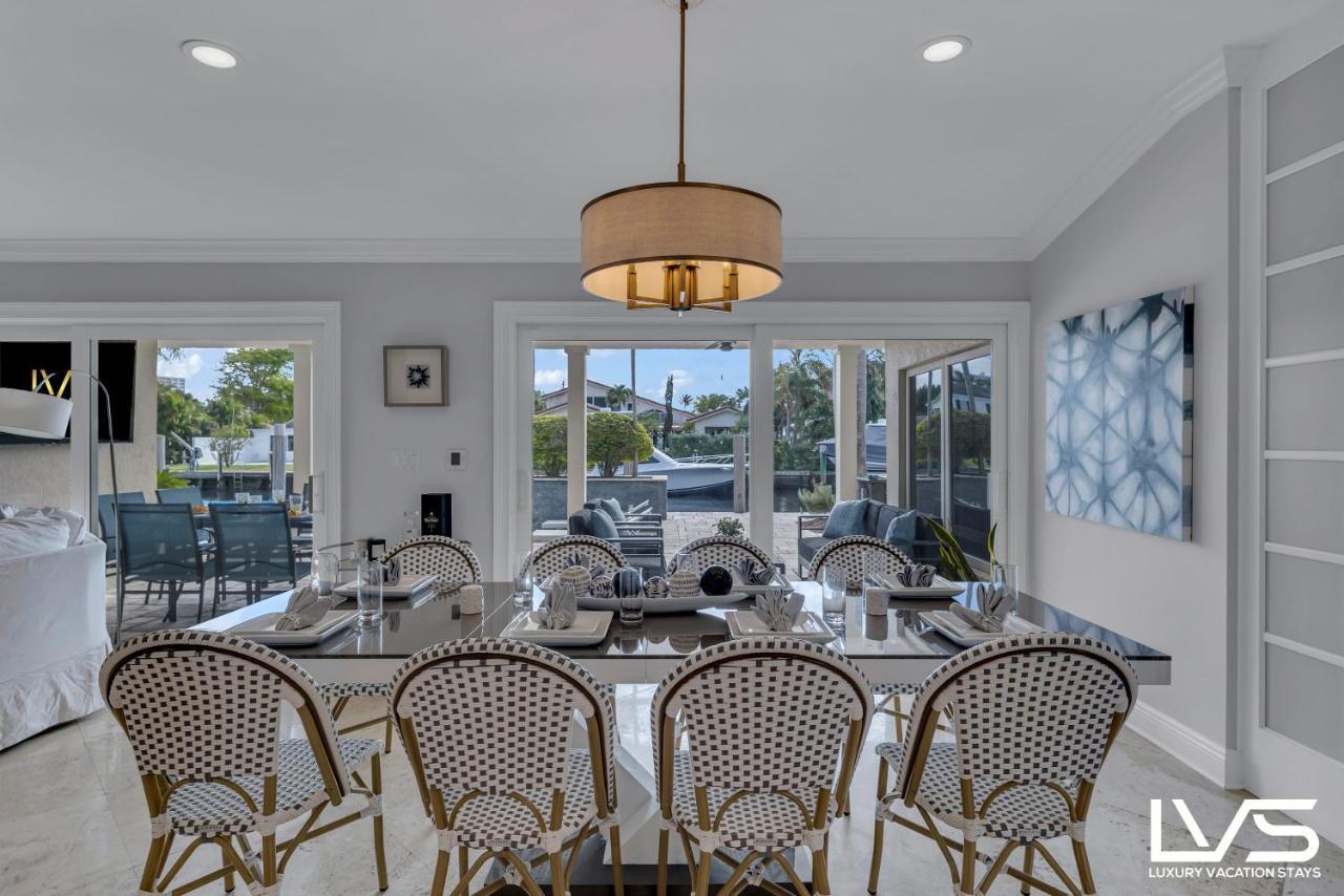 New Royal 80ft Waterfront Wlk2beach Hotpool Kitchenbbq Holiday home Fort Lauderdale