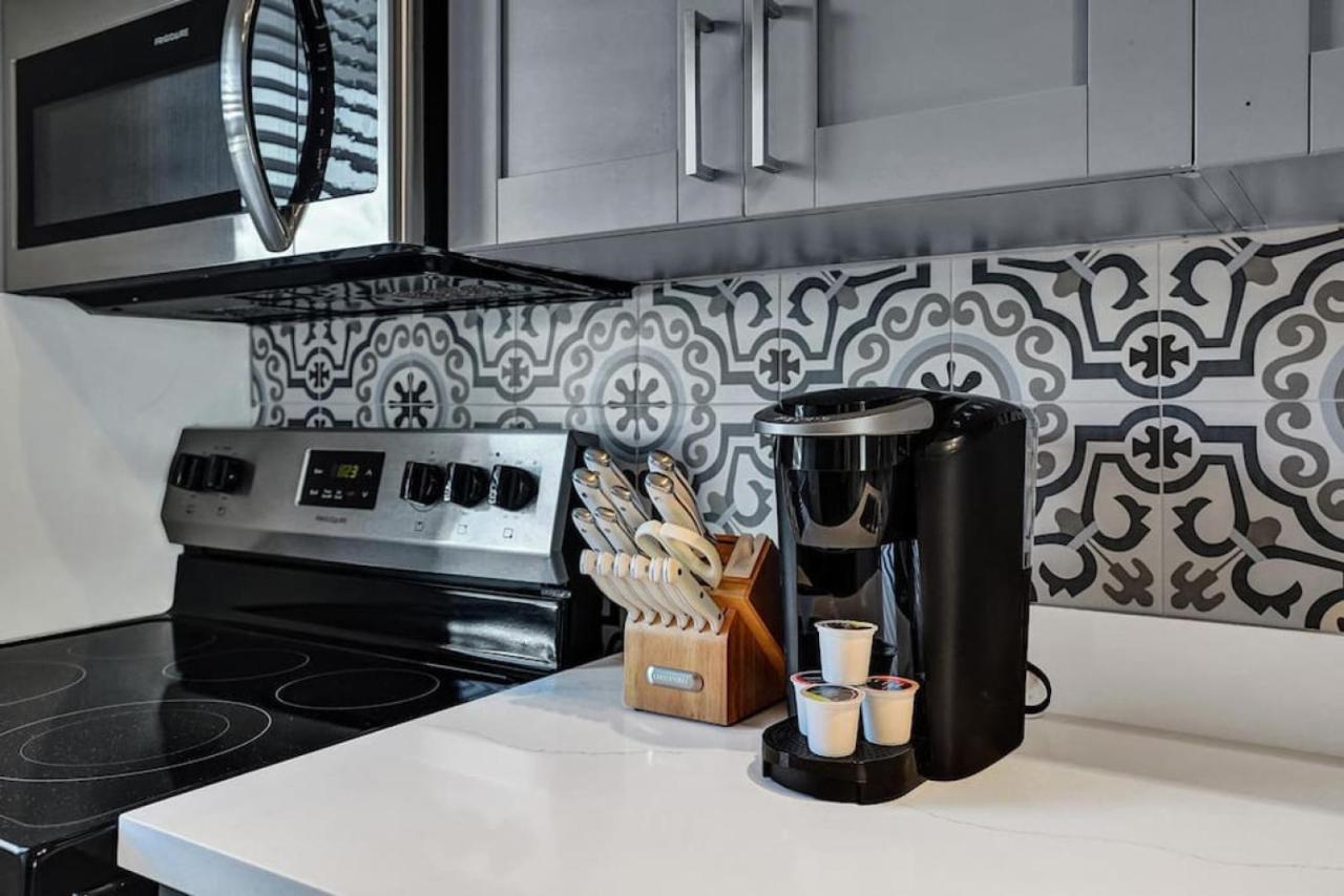Rustic Retreats Cozy 1br For 4 Guests In The Heart Of Lauderdale Apartment Fort Lauderdale
