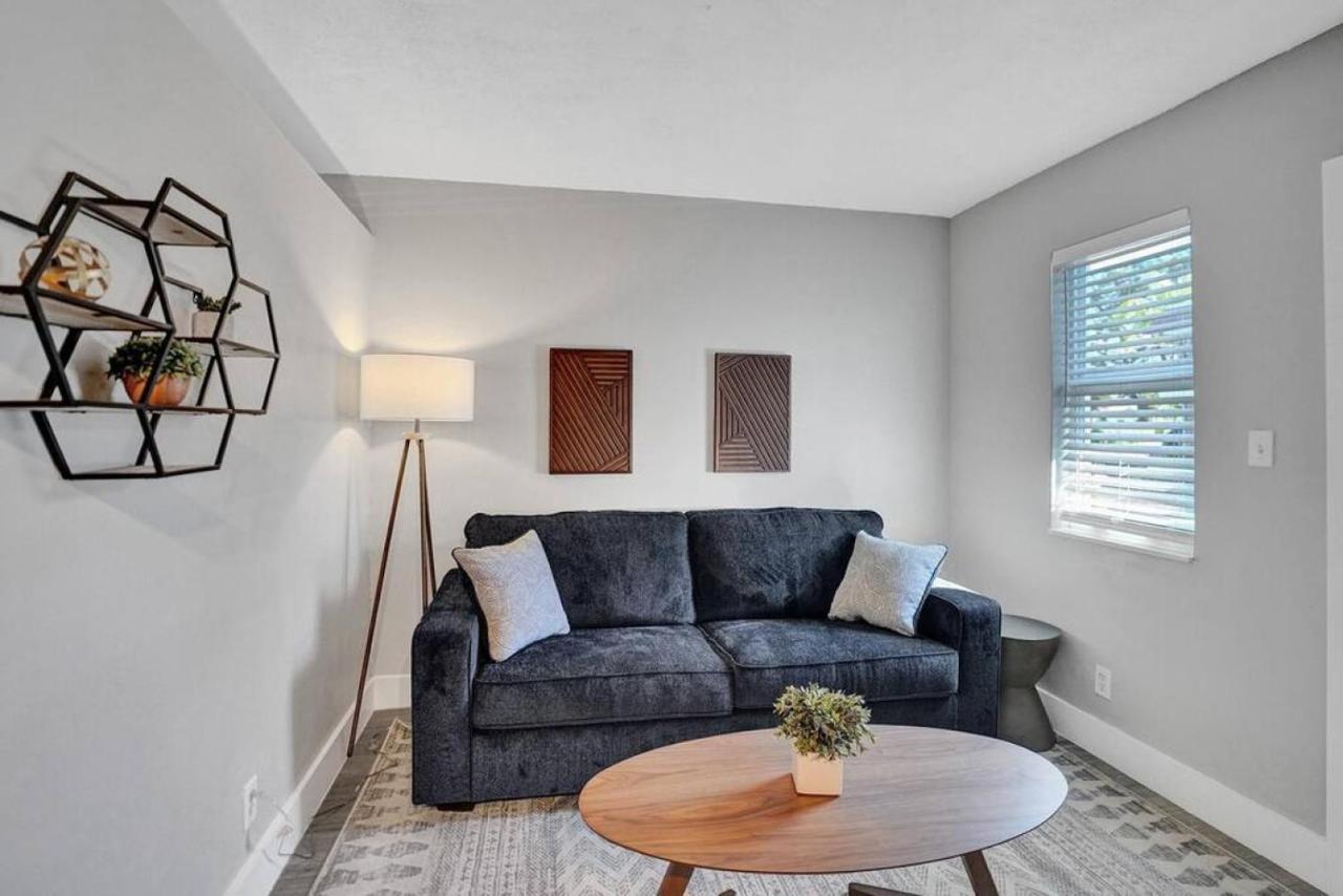 Apartment Rustic Retreats Cozy 1br For 4 Guests In The Heart Of Lauderdale