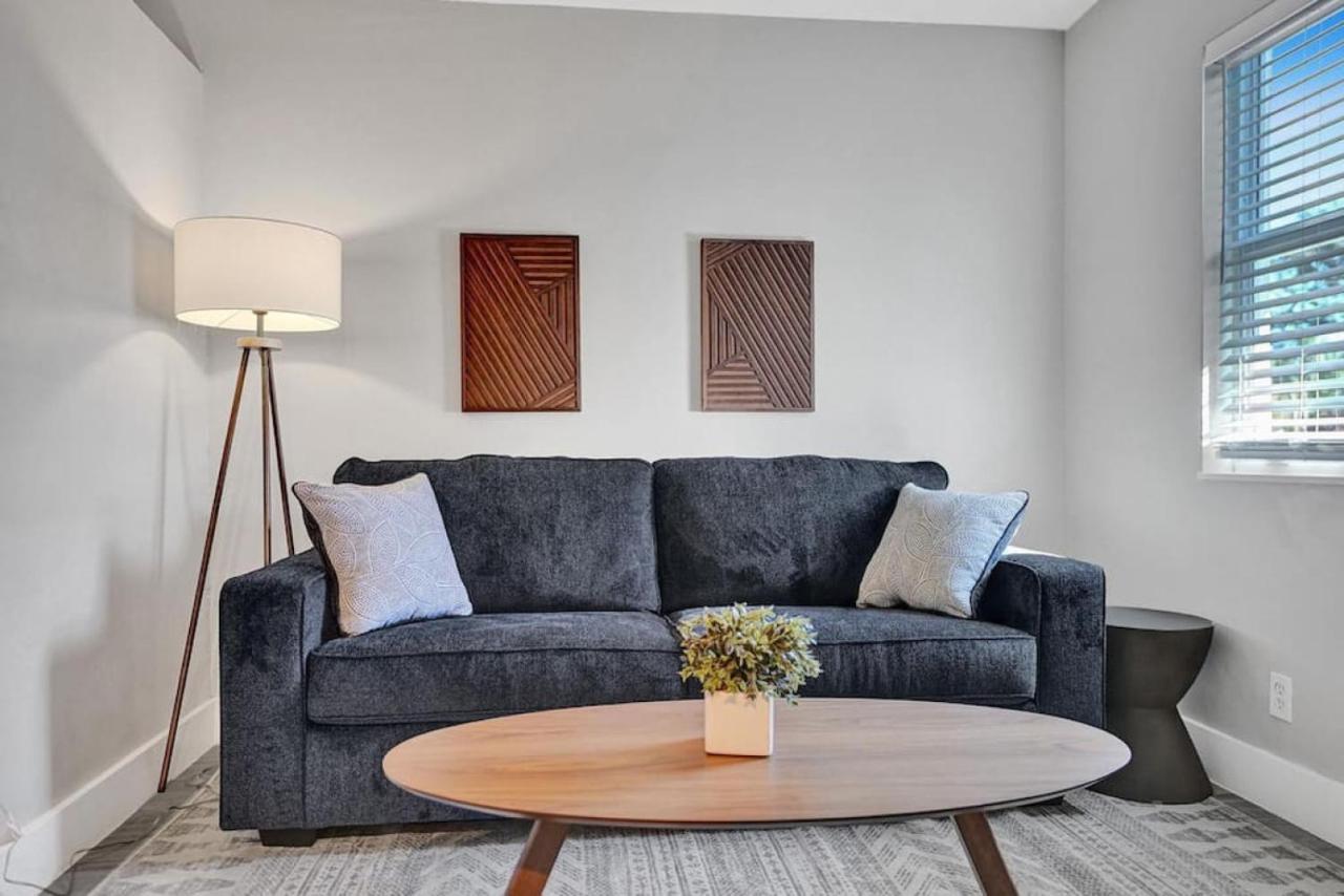 Apartment Rustic Retreats Cozy 1br For 4 Guests In The Heart Of Lauderdale