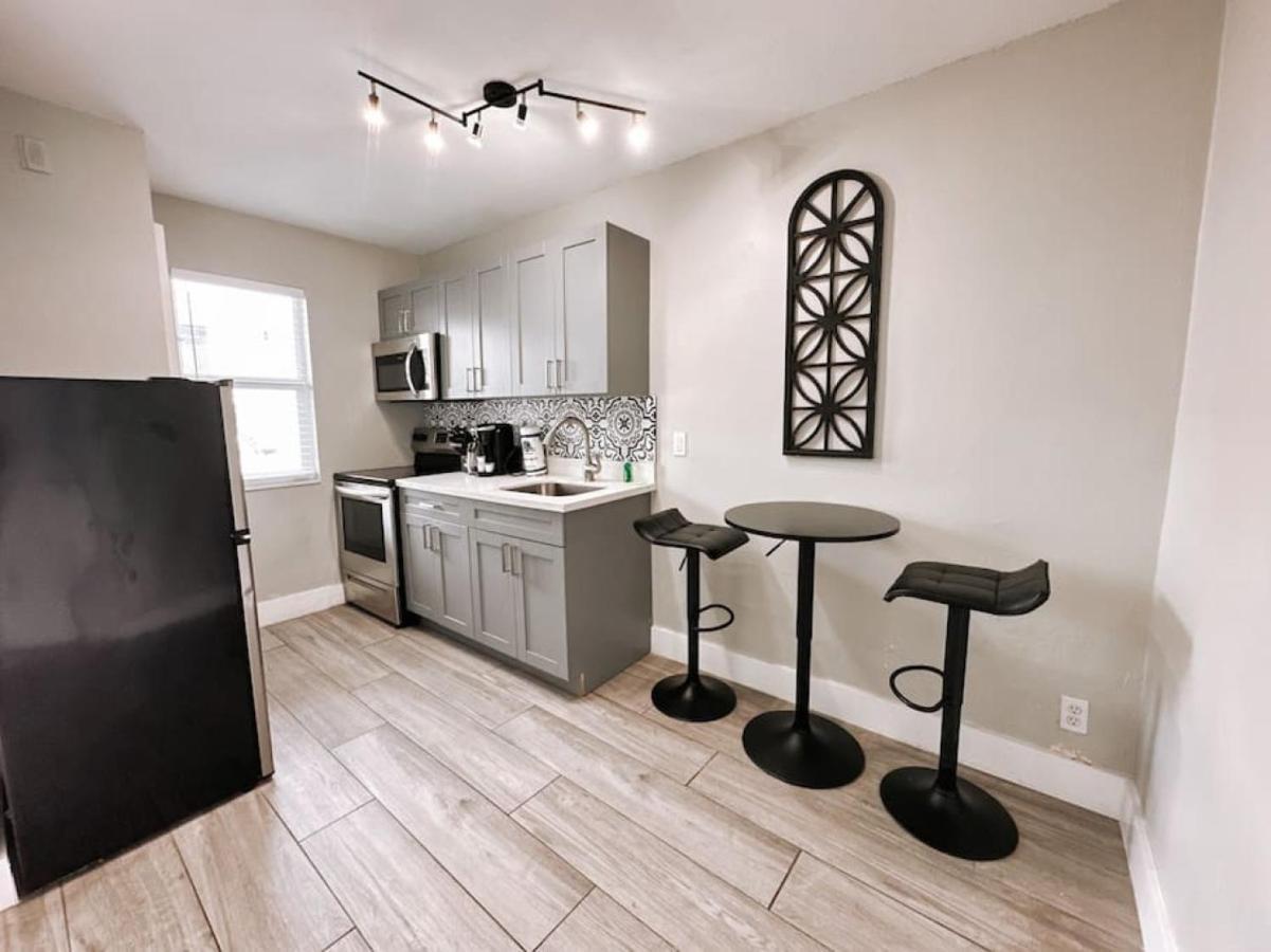 Apartment Rustic Retreats Cozy 1br For 4 Guests Minutes From Olas Fort Lauderdale