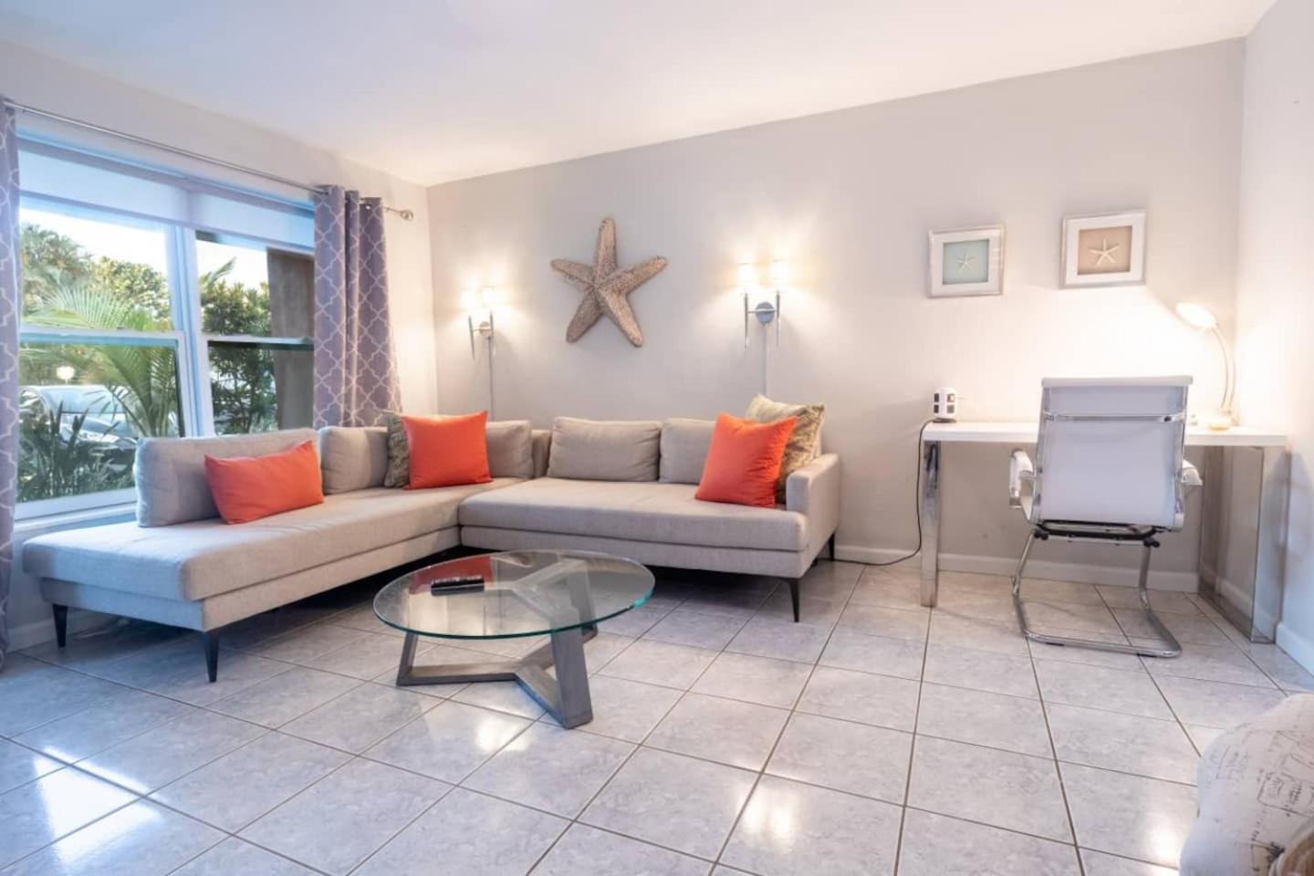 Holiday home Wilton Manors West 2 Bed 2 Bath With Pool *