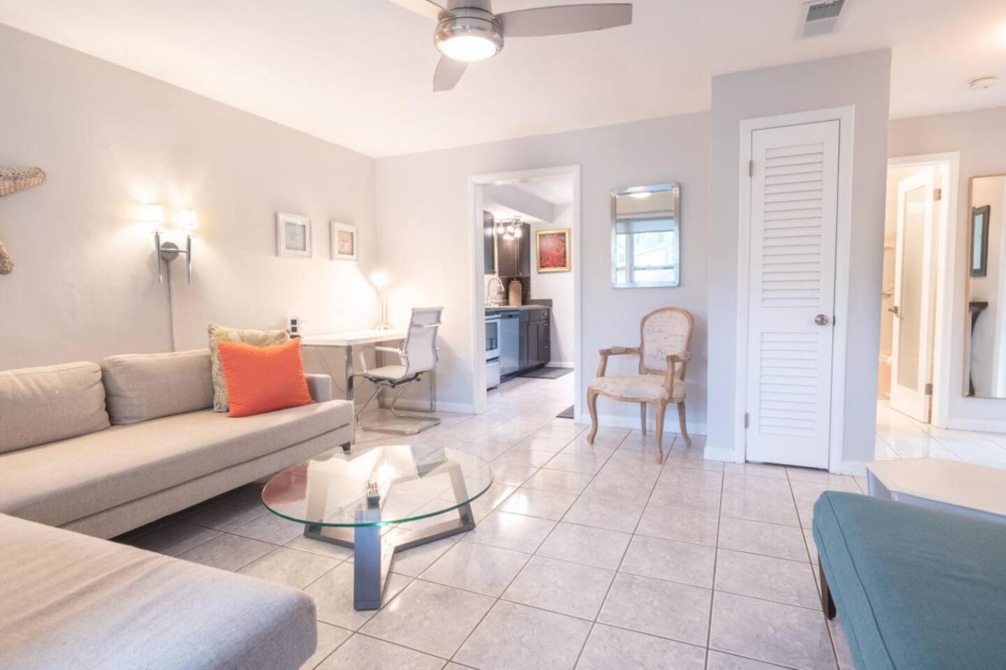 Wilton Manors West 2 Bed 2 Bath With Pool Fort Lauderdale