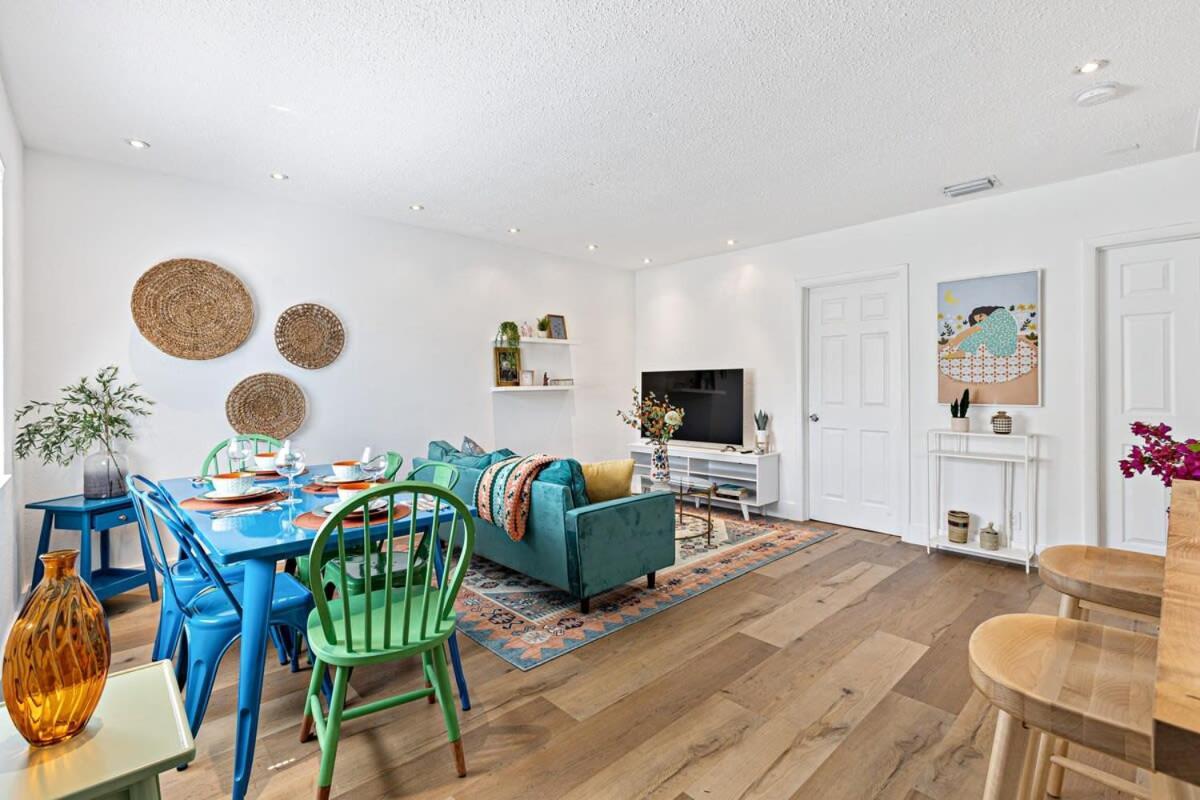 Stylish 2 Bedroom - Close To Riverwalk * Fort Lauderdale