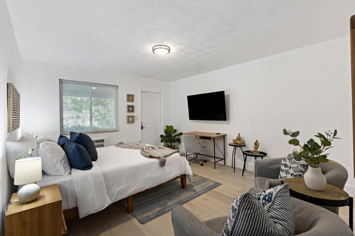 Charming Cozy @ Ridge Fort Lauderdale