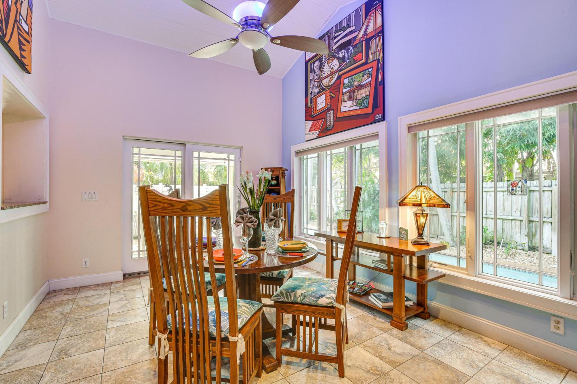 Lauderdale Oasis With Pool About 2 Mi To Beach! Holiday home *