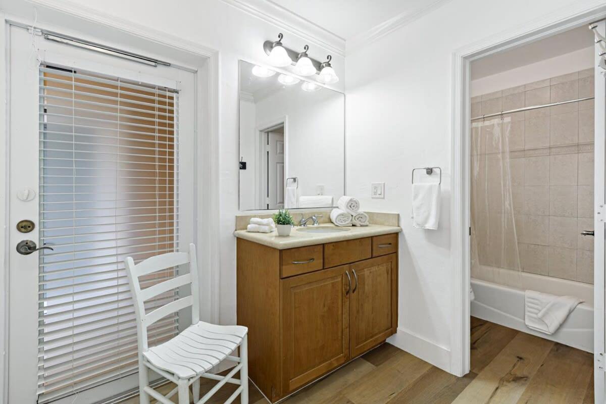 Spacious In Olas Blvd Apartment