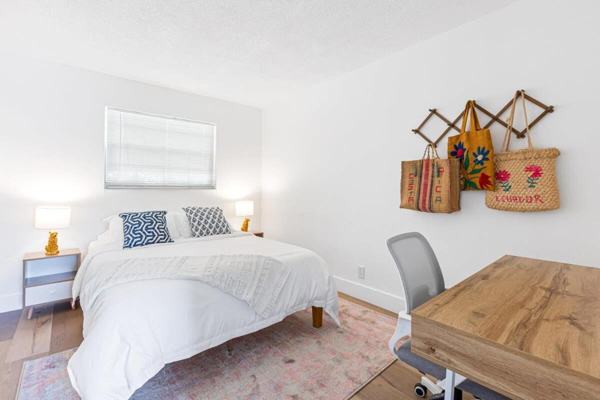 Lovely 2 Bedroom In Sailboat Bend *