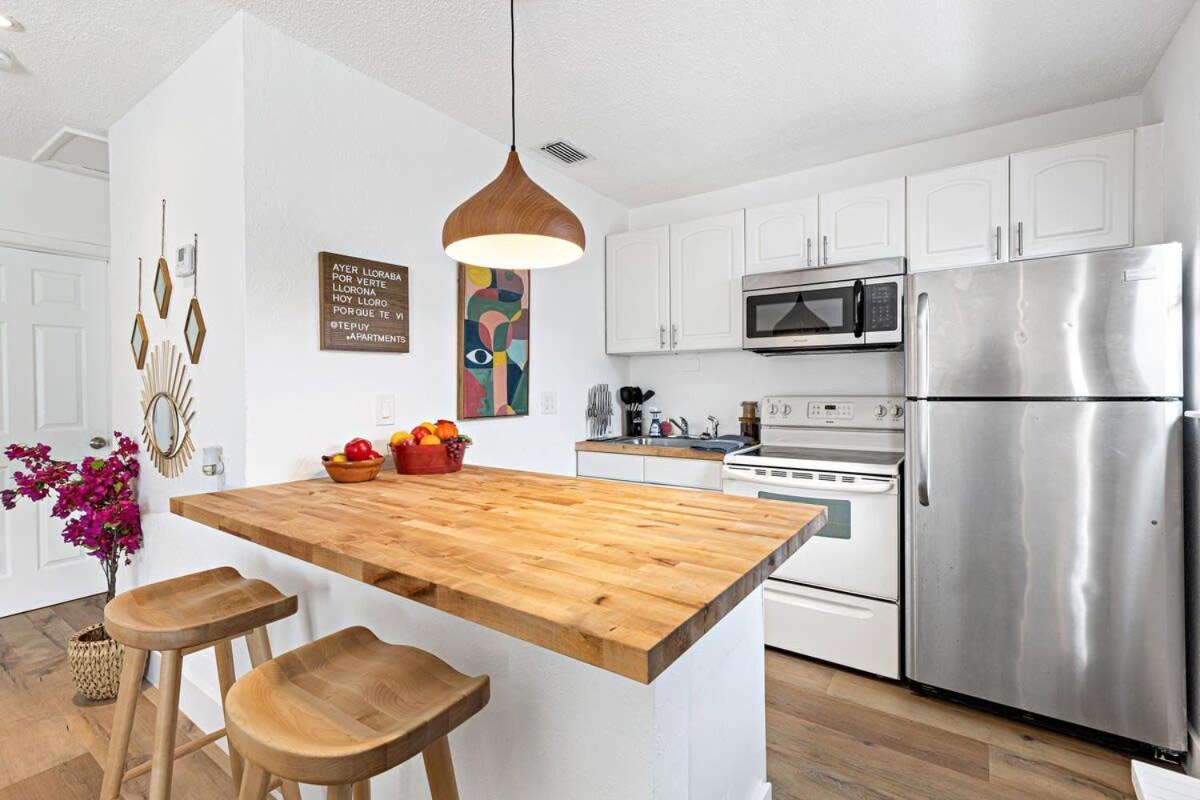 Stylish 2 Bedroom - Close To Riverwalk