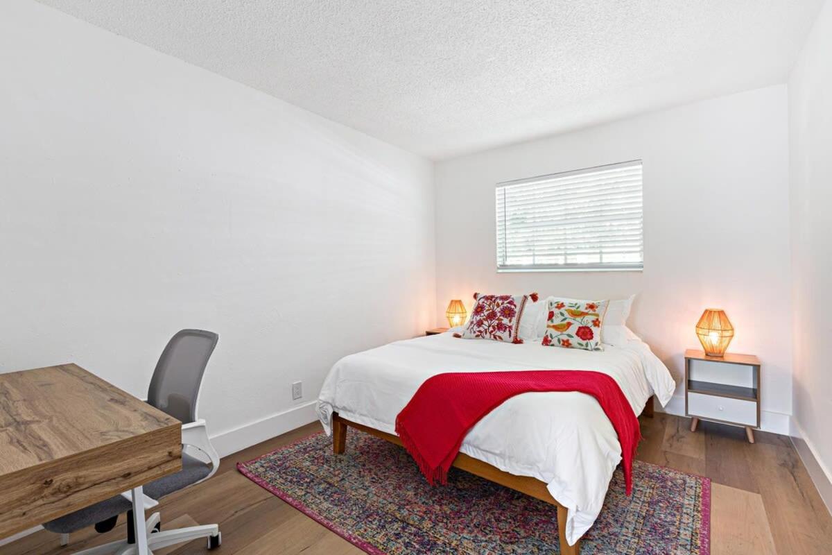 Stylish 2 Bedroom - Close To Riverwalk *