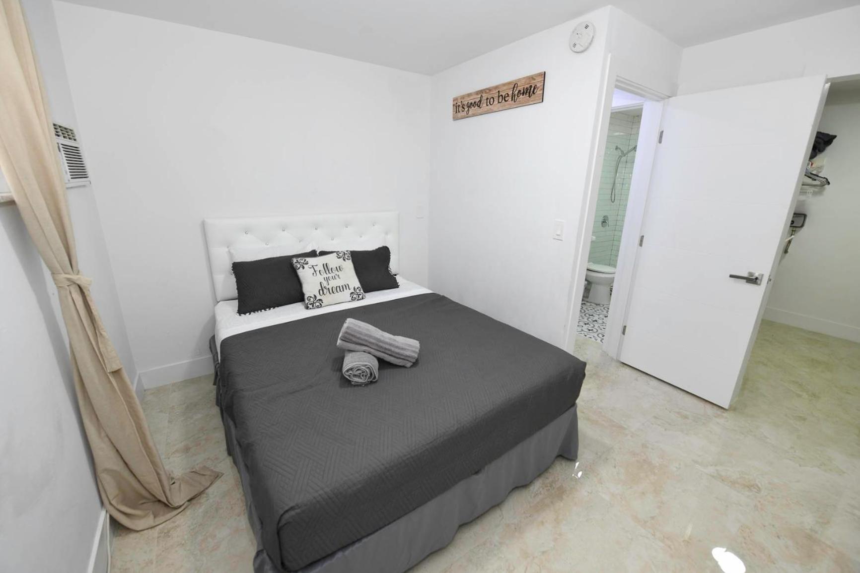 4-plex Apartment