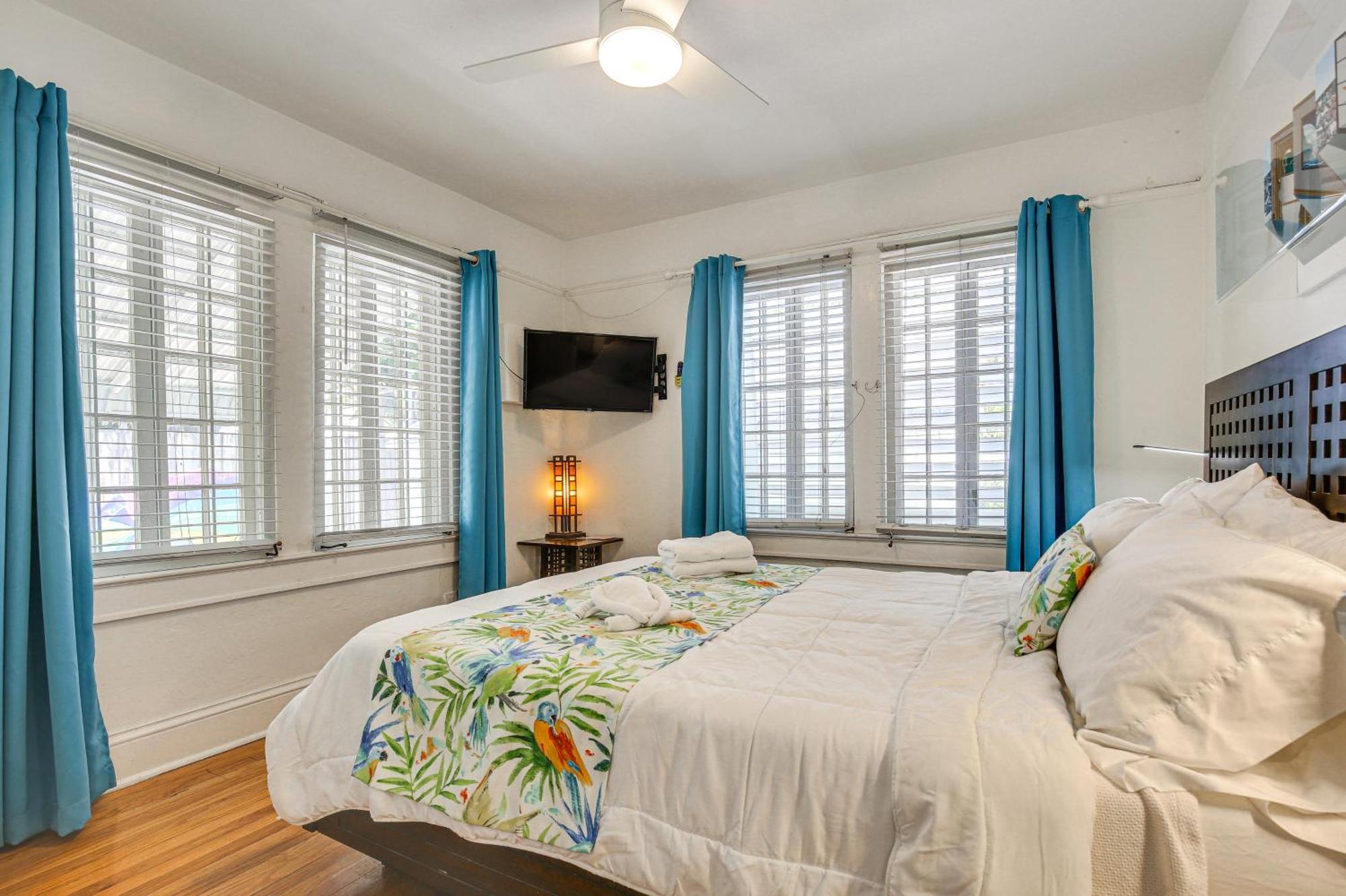 Lauderdale Oasis With Pool About 2 Mi To Beach! *