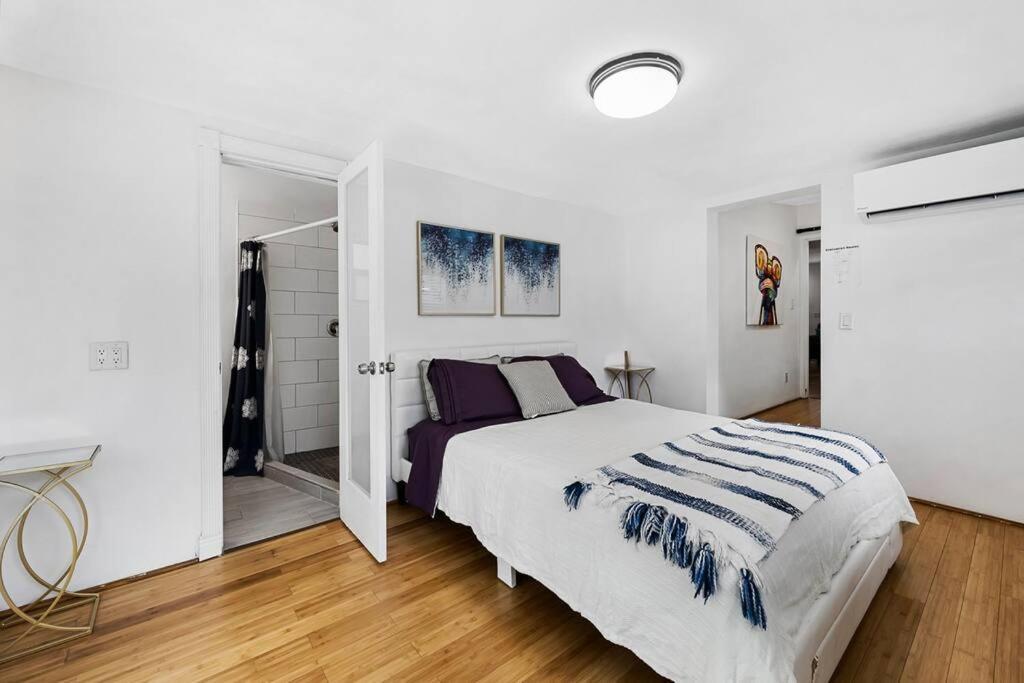 Perfect Fll Location With Putting * Fort Lauderdale